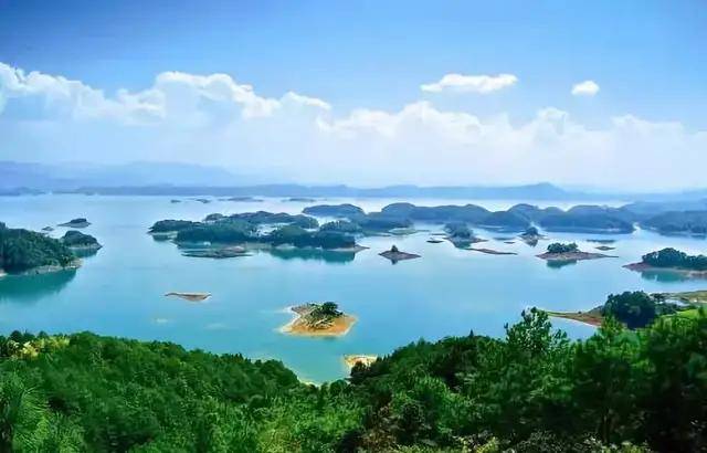 Thousand Island Lake