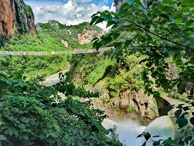 Jiudongtian Scenic Area