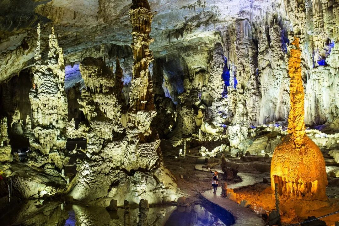 Zhijin Cave