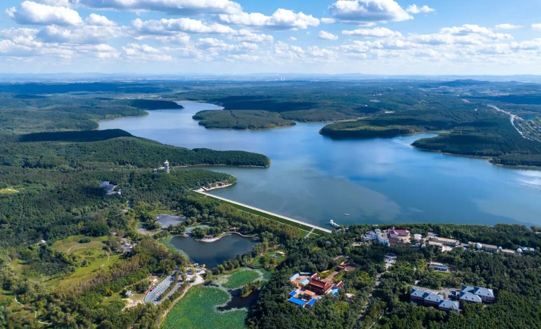 Jingyuetan National Forest Park