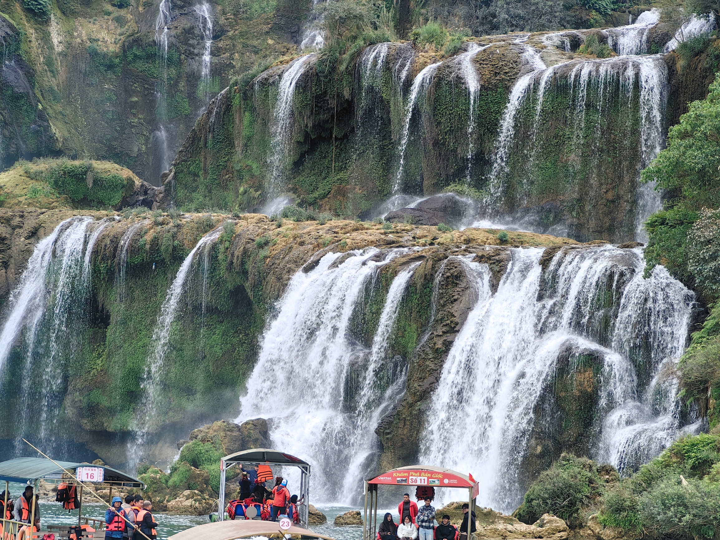 Detian Transnational Waterfall