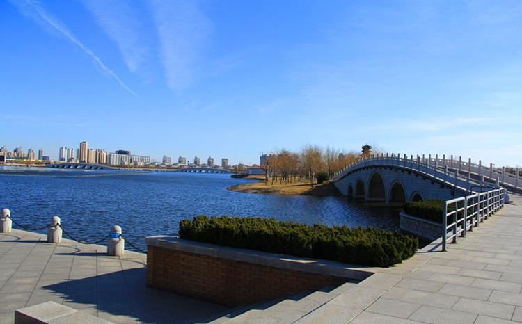 天鹅湖风景区