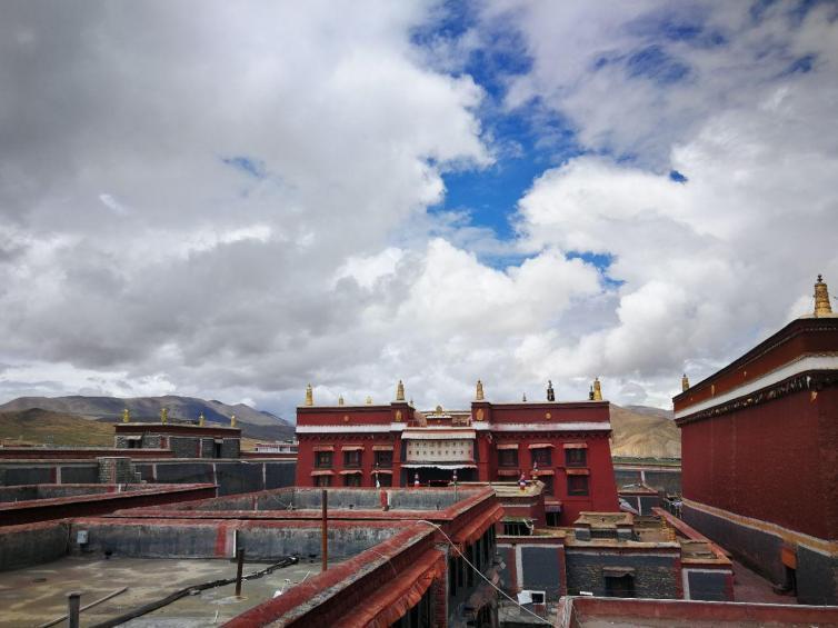萨迦寺