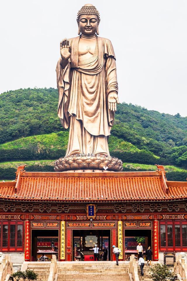 Lingshan Giant Buddha