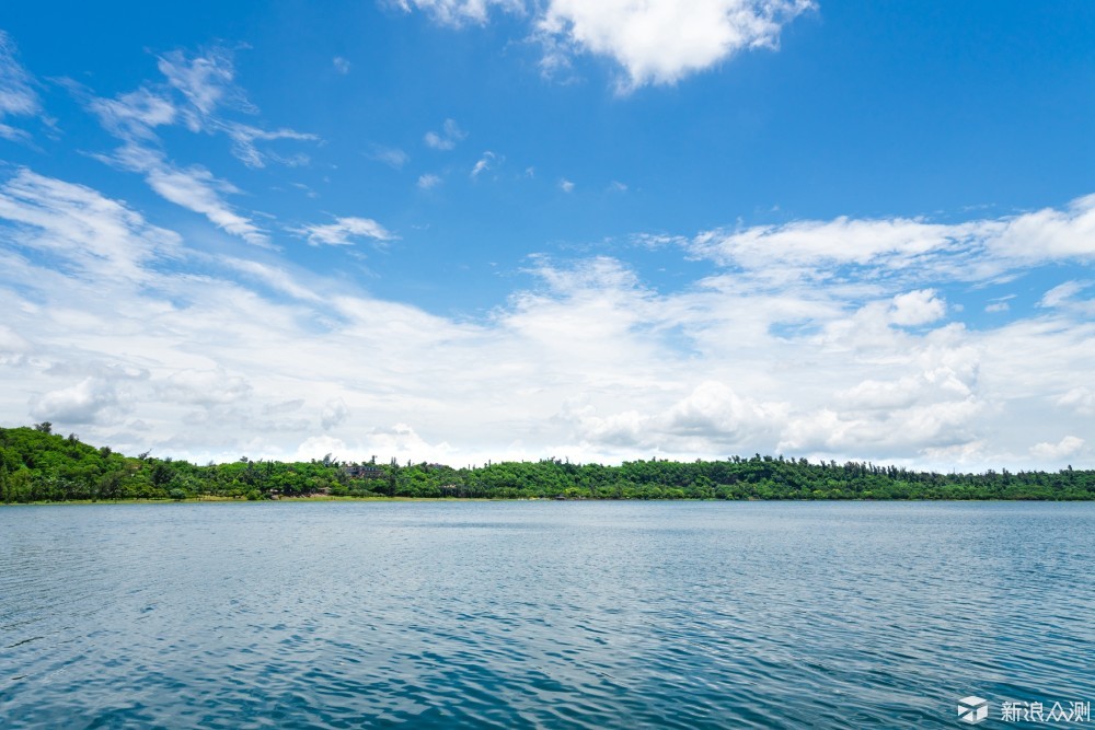 湖光岩