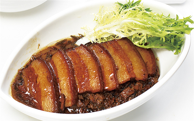 Meizhou Pork Belly with Preserved Vegetables