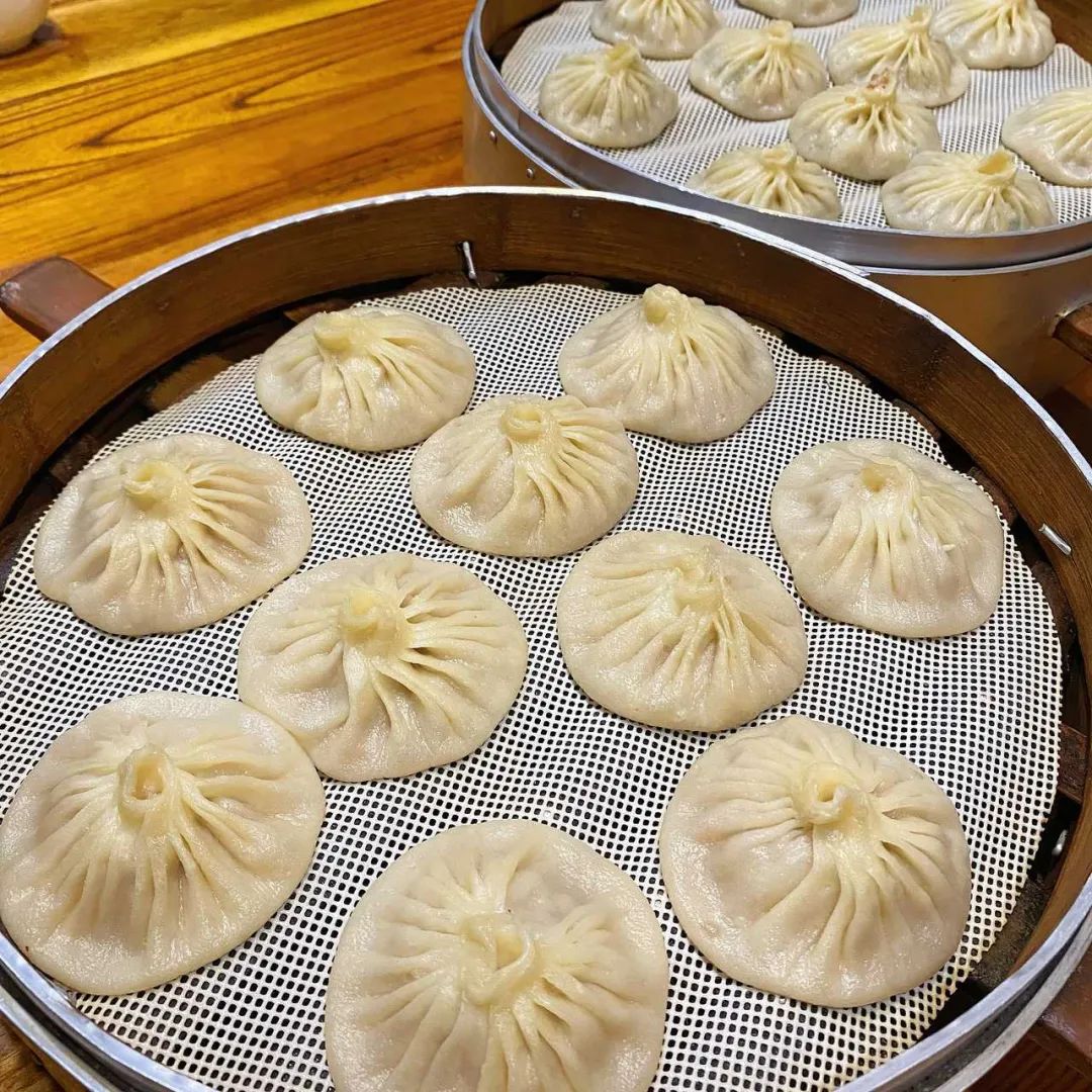 Kaifeng Soup Dumplings