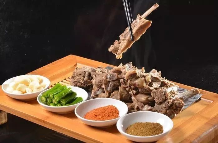 Hand-Grabbed Lamb