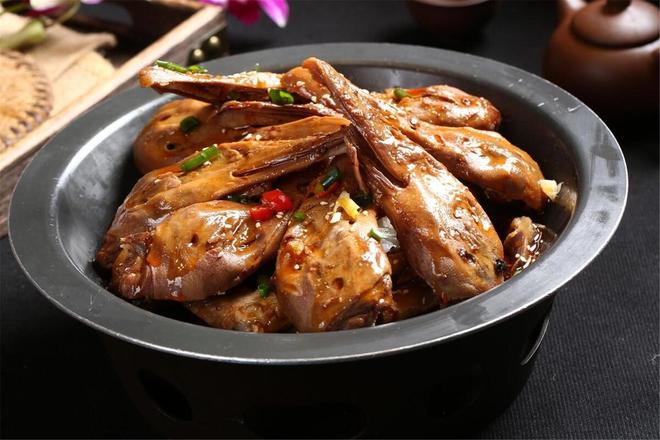 Xinyu Spicy Duck Head