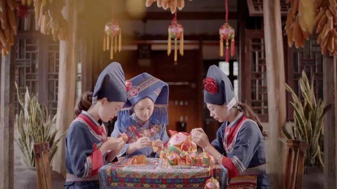 Zhuang Embroidered Ball Making Technique
