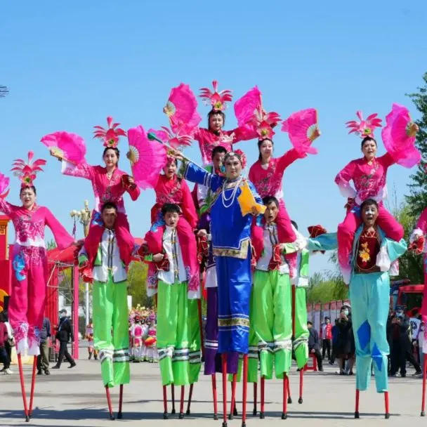 Panjin Stilts