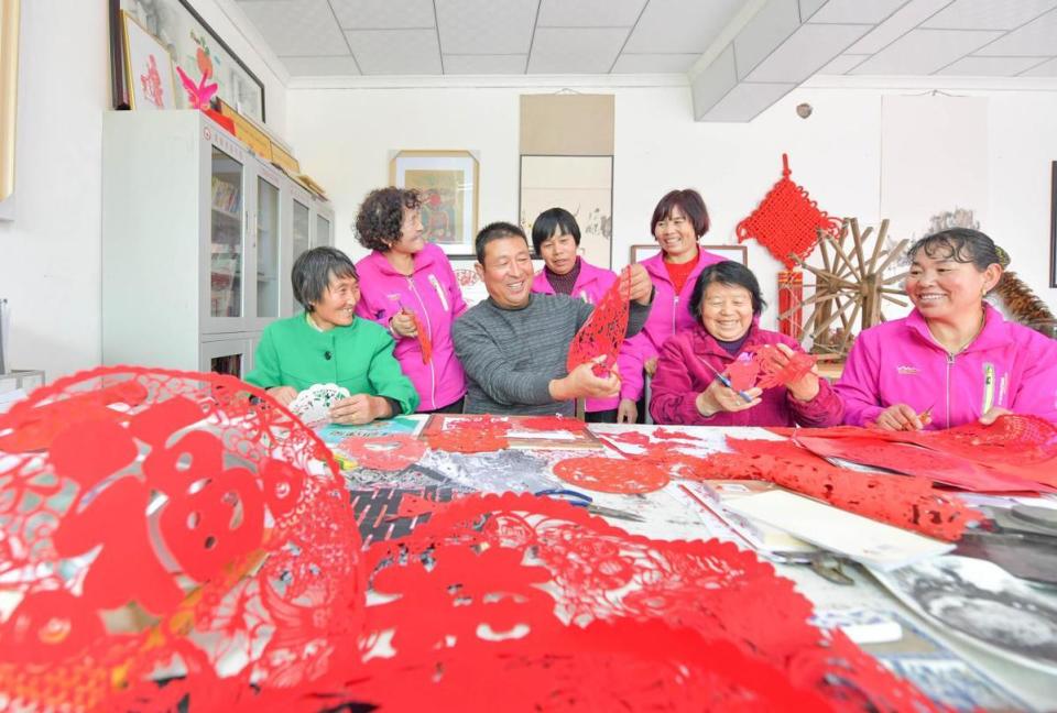 回族剪纸