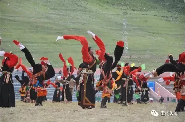 Yushu Yi Dance