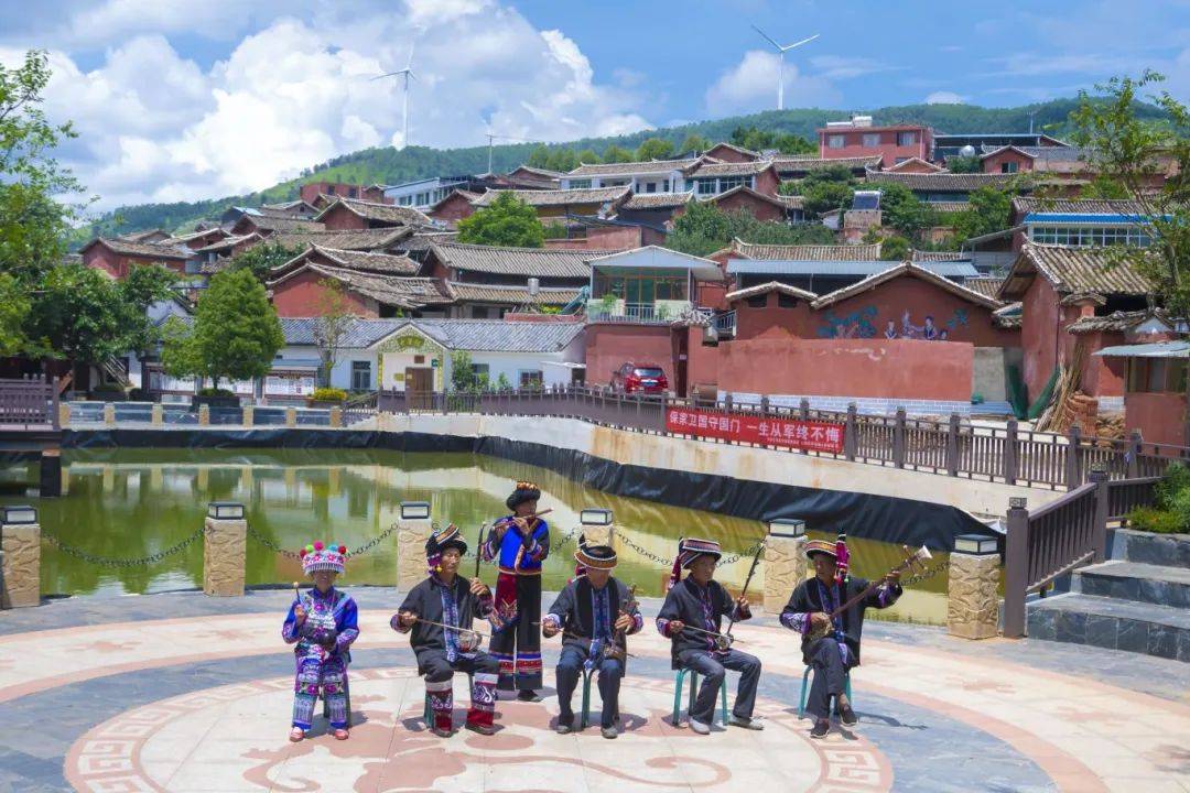 Zhaotong Dongjing Music