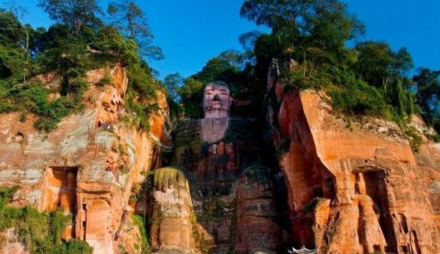 Mount Emei and Leshan Giant Buddha